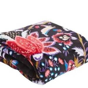 Vera Bradley "Foxwood" Blanket; NWOT; Black; Floral
